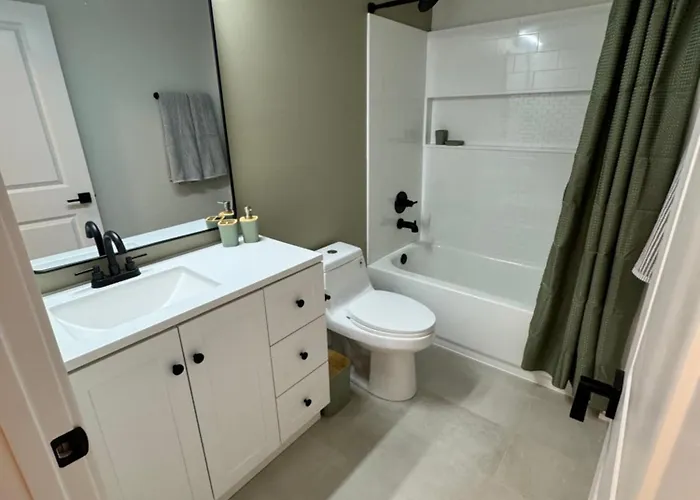 Bright & Spacious Duplex- Heart Of Apartamento